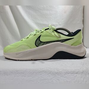 Mens Nike Legend Essential 3 Next Nature Athletic Shoes Size: 12 Barely Volt